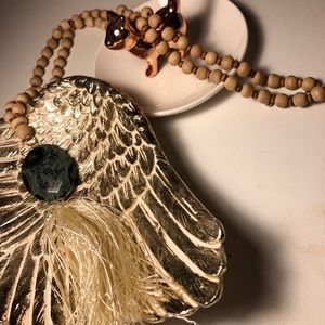 Gorgeous tassel necklace